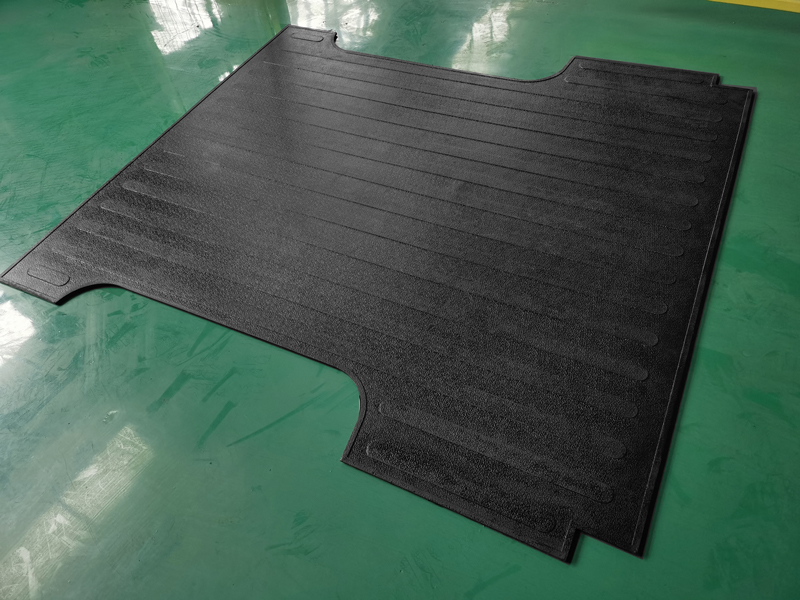 Rubber-Bed-mat-for-Pickup-Truck-view-(5)